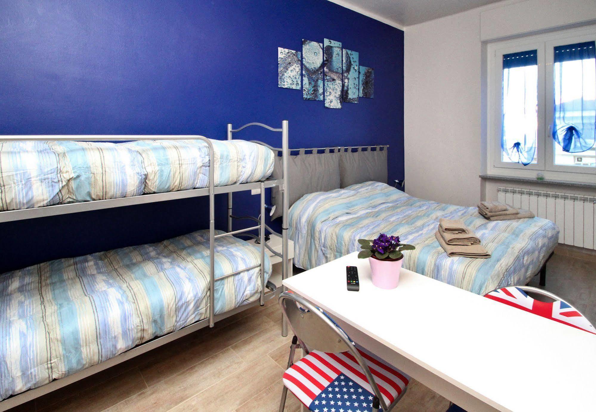 B&B Il Rosso E Il Blu Cuneo Buitenkant foto