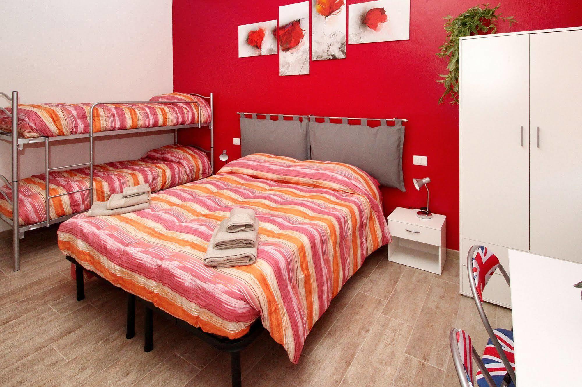 B&B Il Rosso E Il Blu Cuneo Buitenkant foto